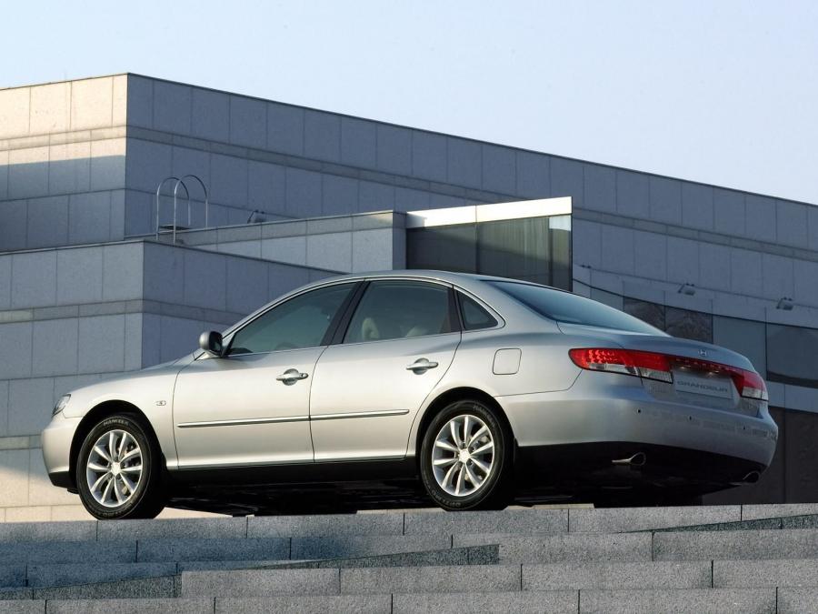  Hyundai Grandeur V6 2005 года  (фото 29 из 41)